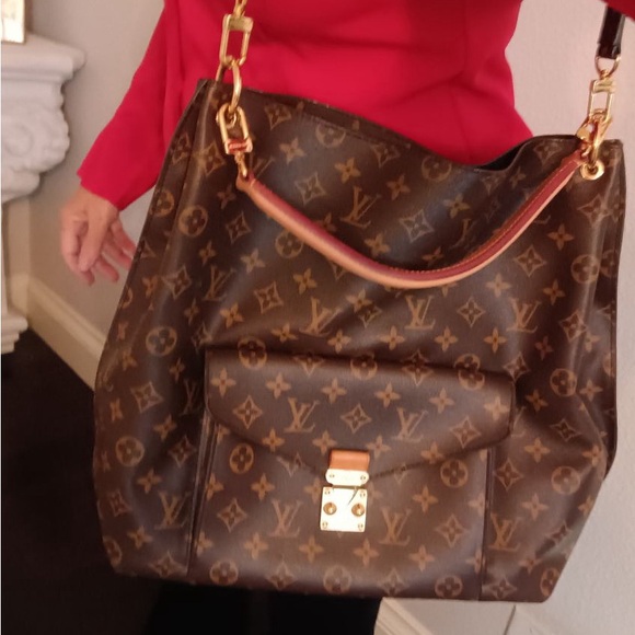 Authentic Louis Vuitton Métis Hobo Monogram. In mint condition! Worn twice! - Picture 2 of 11